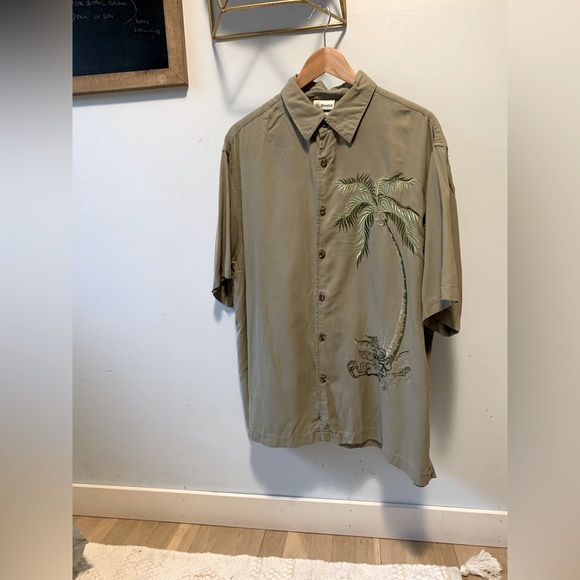 Disneyland Resort Men’s Embroidered Button Up - Picture 1 of 5